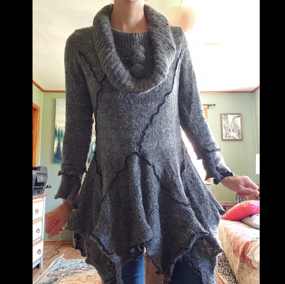 Casa Donna Unique Grey Sweater